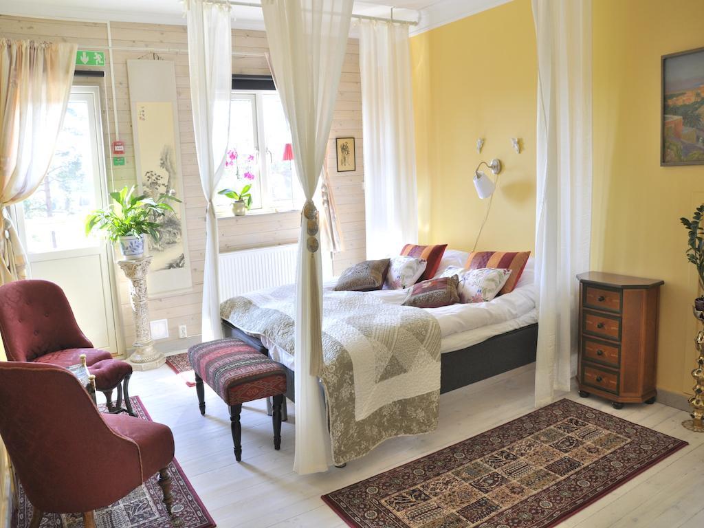 Bed and Breakfast Kolmardsgarden Кольморден Номер фото