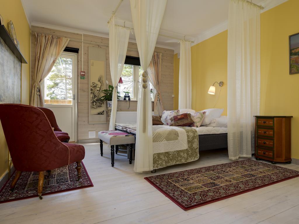 Bed and Breakfast Kolmardsgarden Кольморден Екстер'єр фото